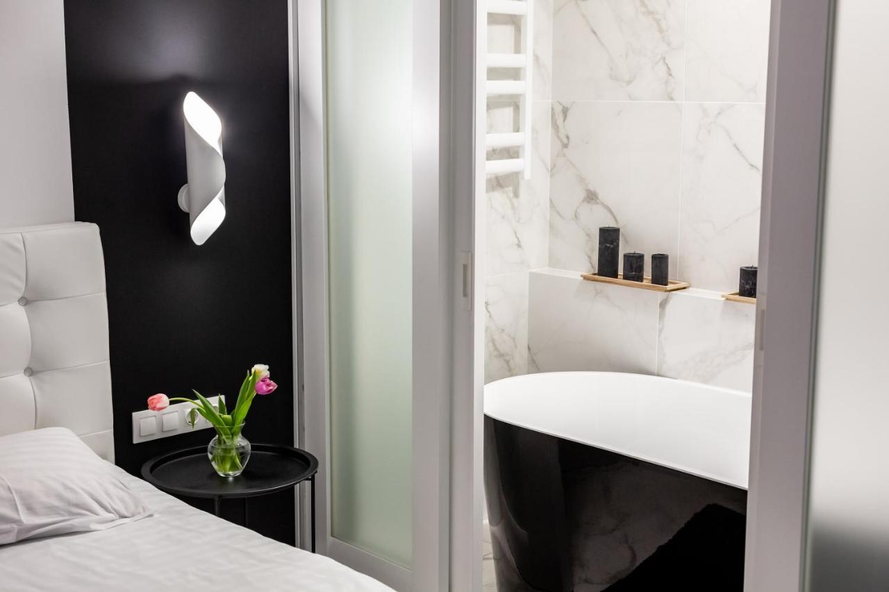 Bv Apartments Art Deco Лвив Екстериор снимка