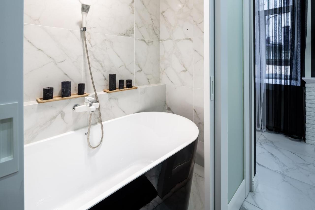 Bv Apartments Art Deco Лвив Екстериор снимка