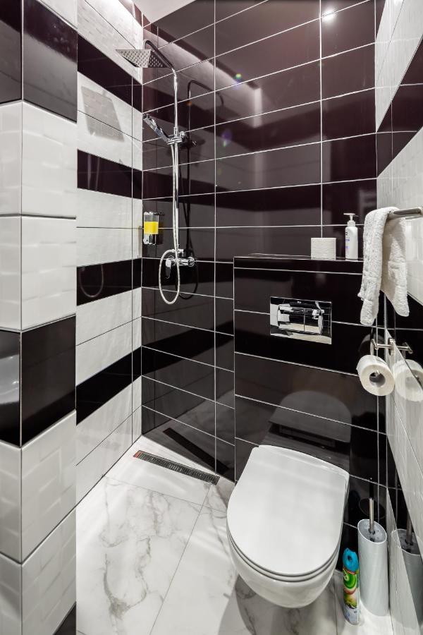 Bv Apartments Art Deco Лвив Екстериор снимка