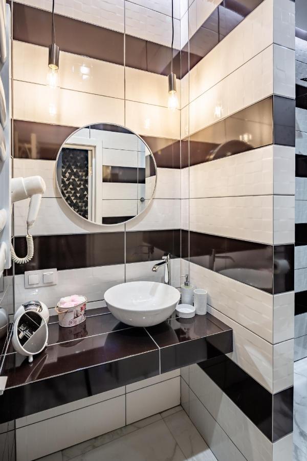 Bv Apartments Art Deco Лвив Екстериор снимка