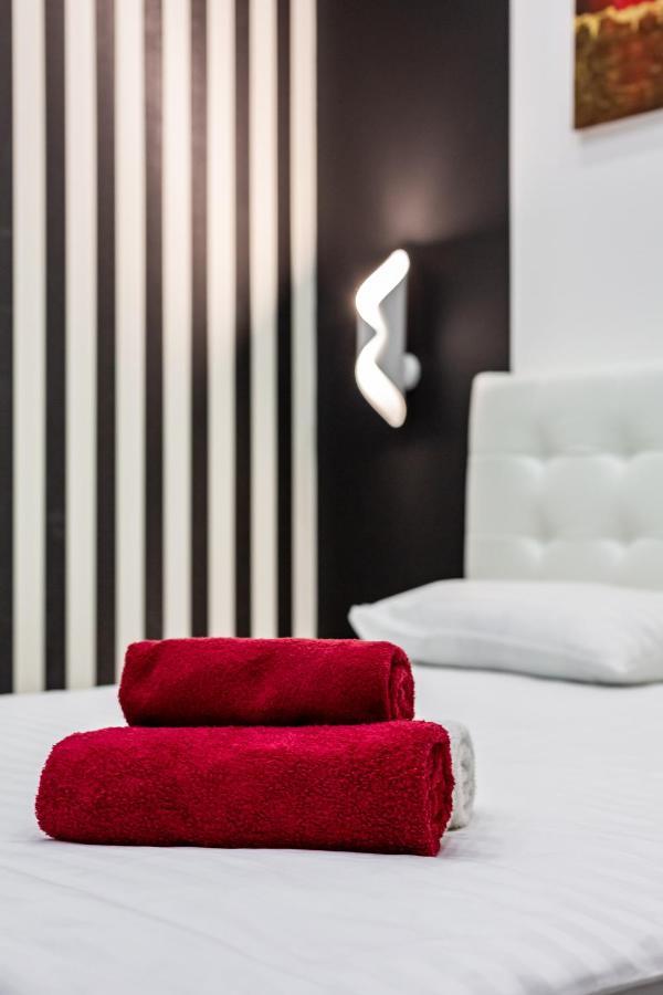 Bv Apartments Art Deco Лвив Екстериор снимка