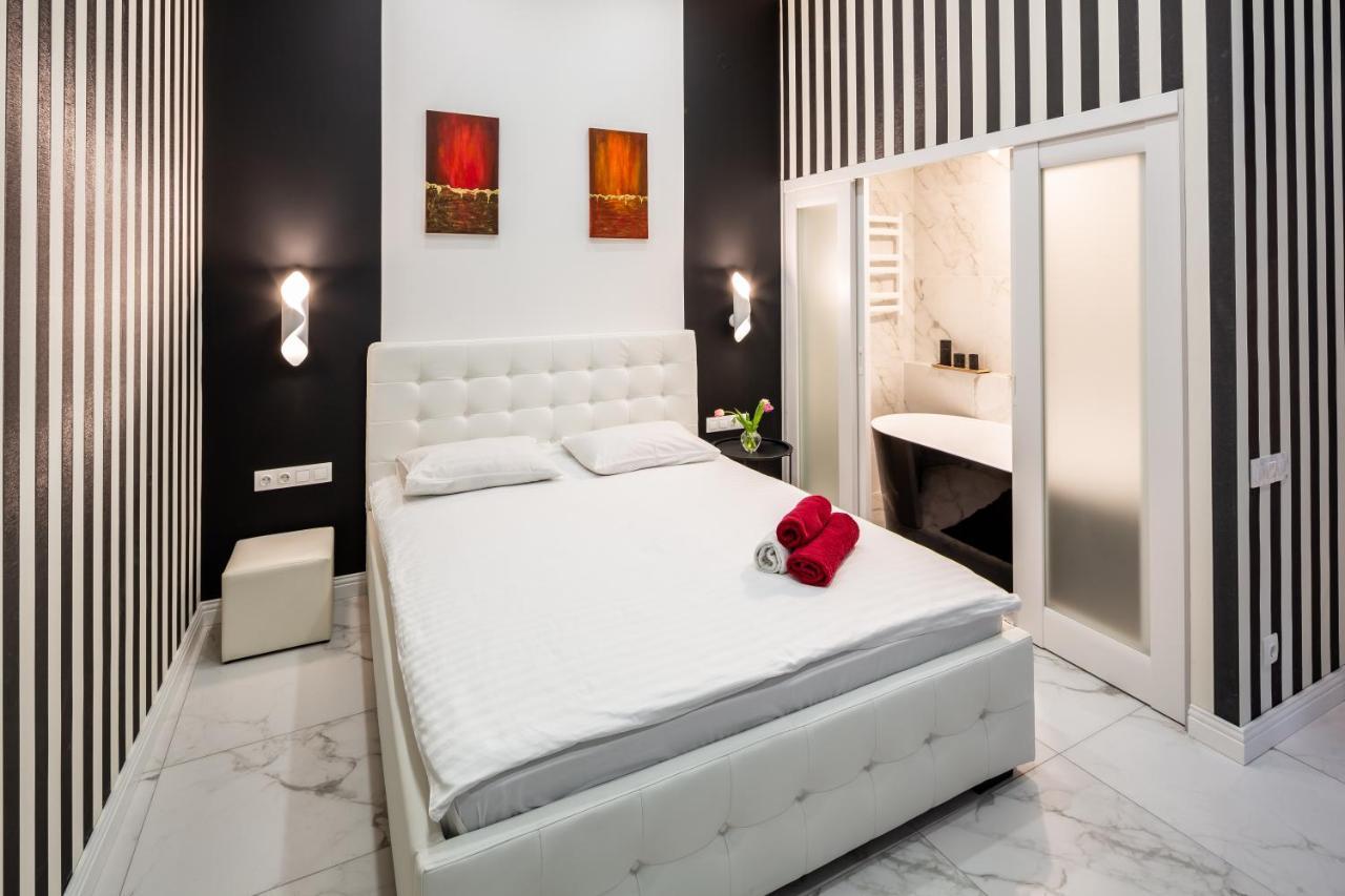 Bv Apartments Art Deco Лвив Екстериор снимка